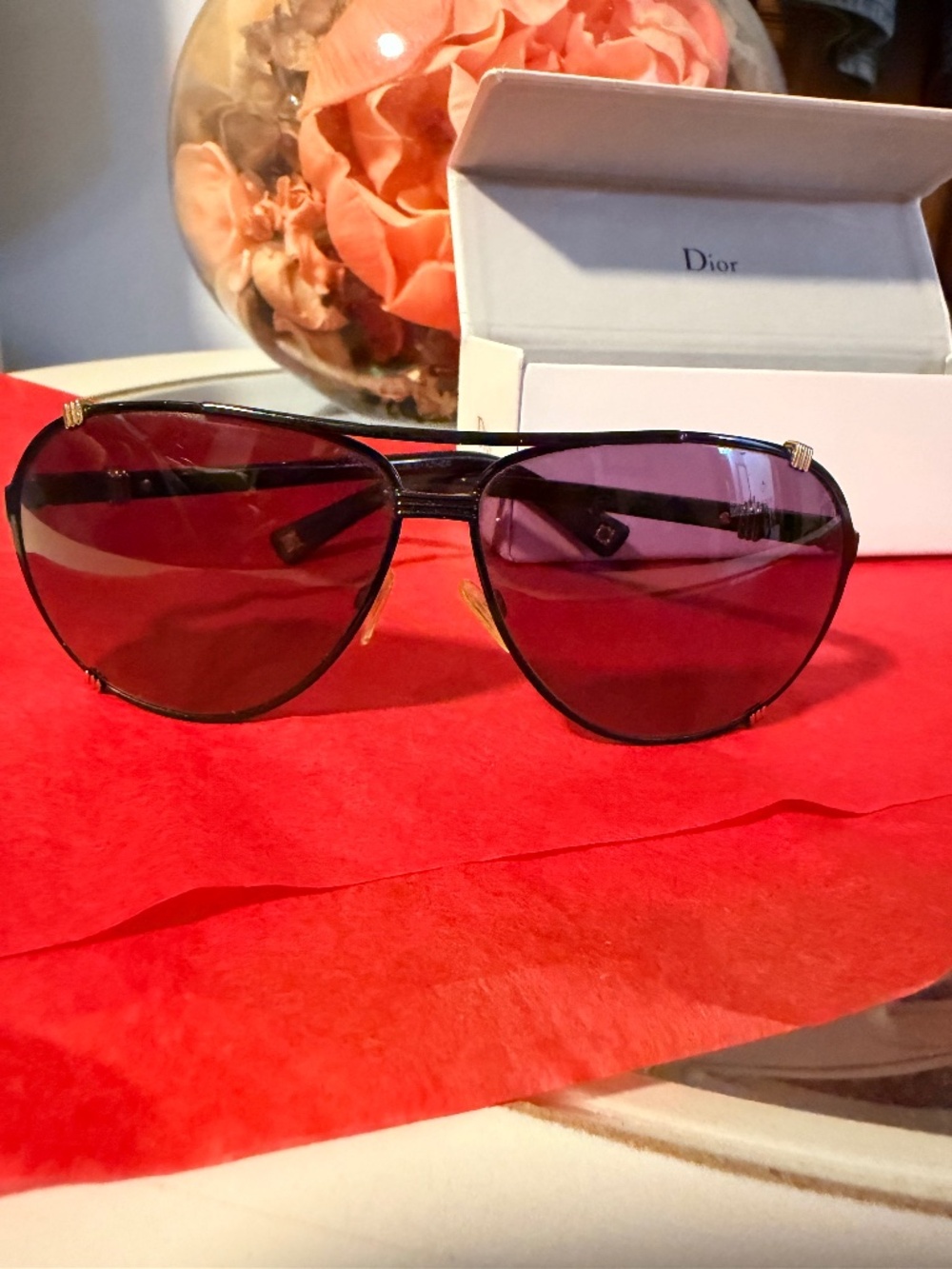 Aviator - Picture 1 of 5